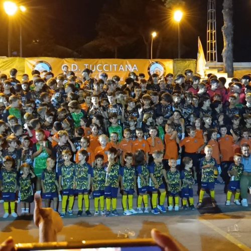 Fiesta de presentación de los 16 equipos de la Cultural Deportiva Tuccitana