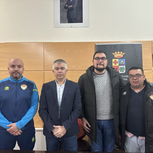 El Ayuntamiento y el Martos CD firman el convenio de colaboración dotado con 10.000 euros