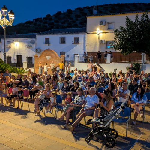 “El hombre orquesta” lleva “Noches en el jardín” a La Carrasca