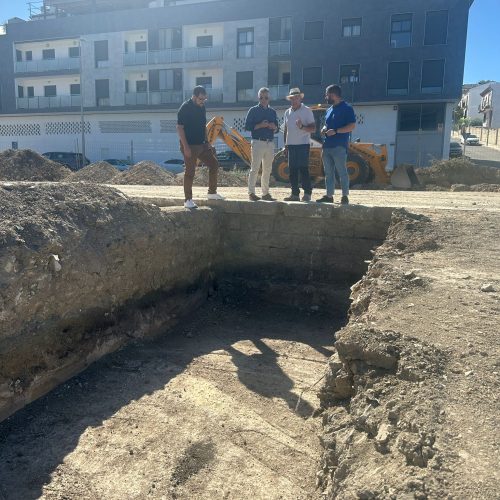Los trabajos arqueológicos sacan a la luz elementos originales de la estación de tren