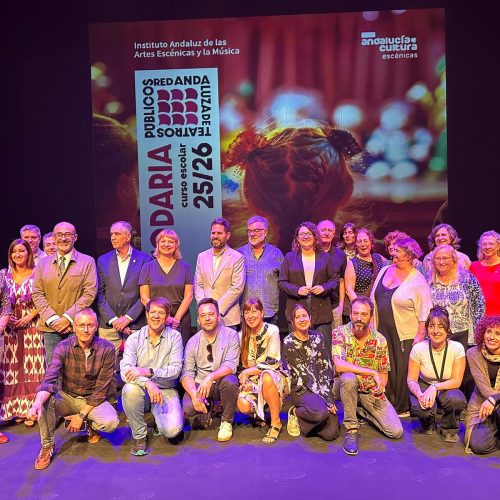 Martos sigue apostando por acercar el teatro a las aulas