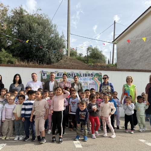 Tercera feria del libro en el colegio San Amador