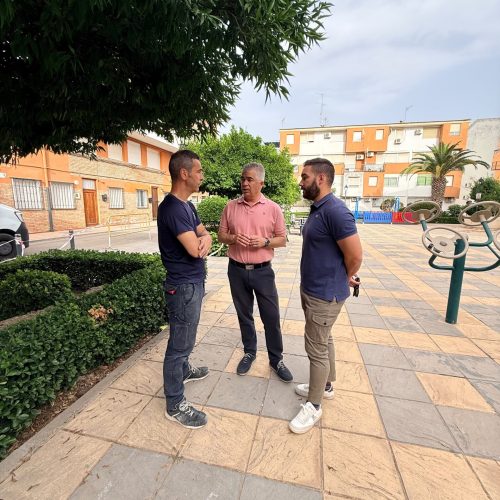 El ayuntamiento renueva el alumbrado público de la Plaza Maestro Álvarez