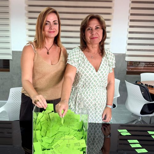 La campaña de promoción del comercio local ha contado con la participación de 64 establecimientos y ha repartido cinco premios