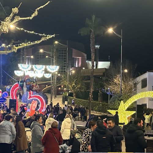 Un millón y medio de puntos led iluminan la Navidad en Martos