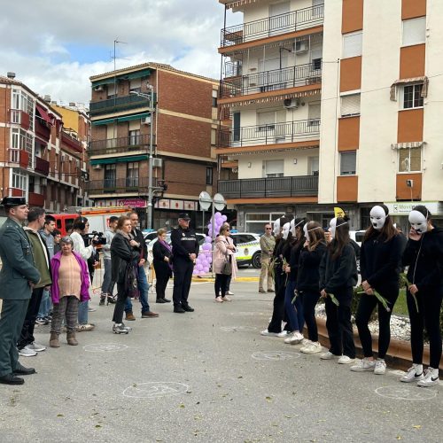 Martos reafirma su compromiso para luchar contra la violencia de género