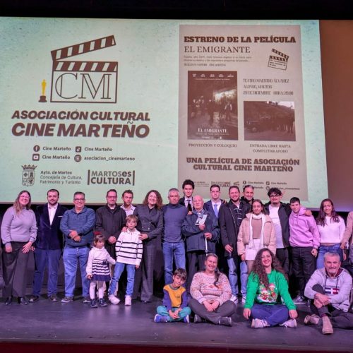 El teatro se llena para apoyar el cine hecho en casa